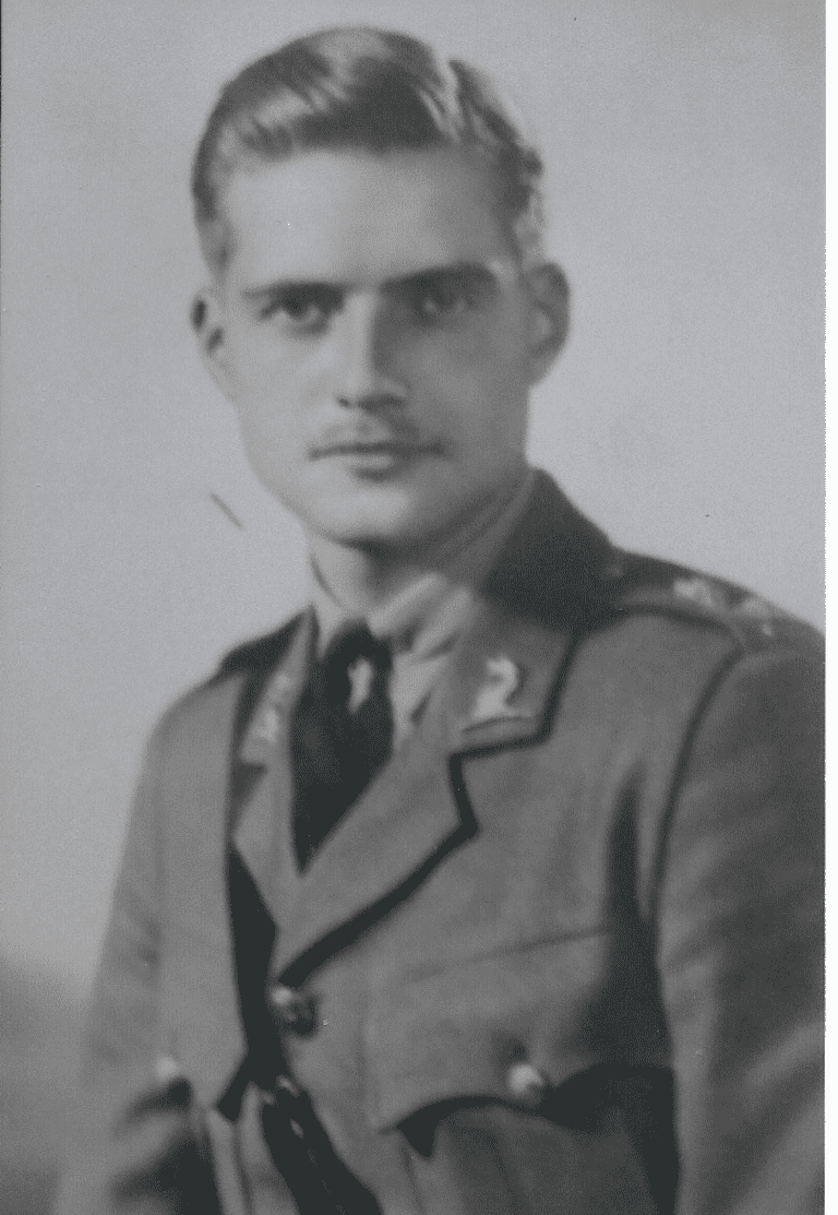 Lt Douglas Schuyler Snively (MID)